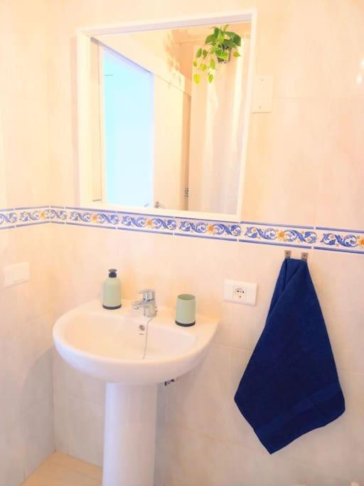 Habitacion Privada Dorive Con Bano Privado San Andrés Εξωτερικό φωτογραφία